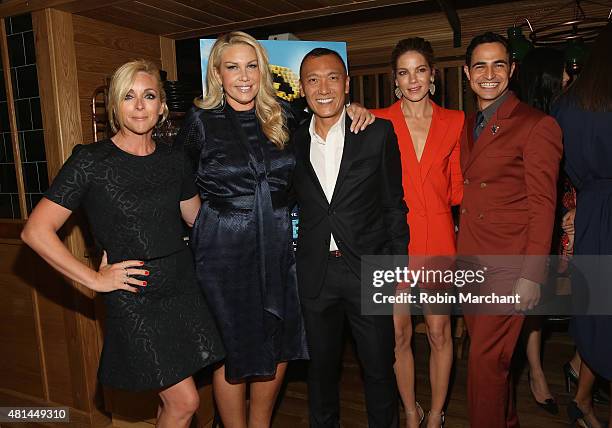 Jane Krakowski, Heather Parry, Joe Zee, Michelle Monaghan and Zac Posen attend a Dinner Honoring The Women Of "Pixels" at Upland on July 20, 2015 in...