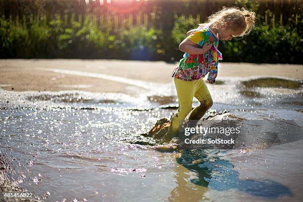 splash - beton sol stockfoto's en -beelden