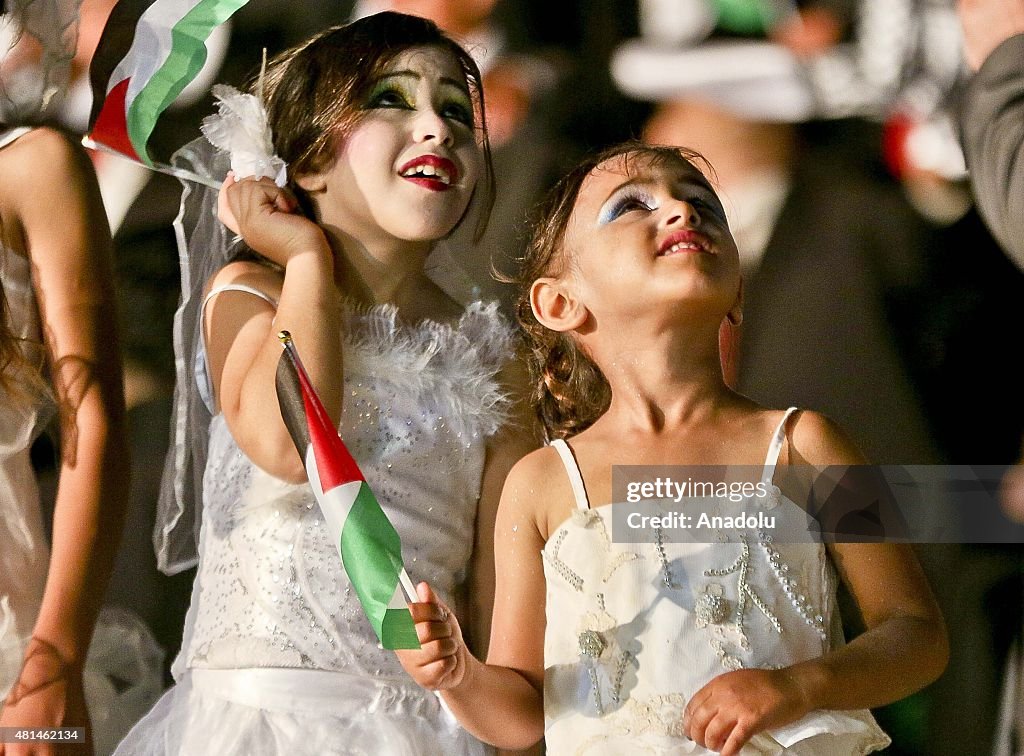 Mass wedding ceremony in Gaza