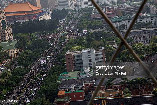 Over two hundred thousand protesters rally on March 30, 2014 in Taipei, Taiwan. Taiwanese student protesters opposing the contentious cross-strait...