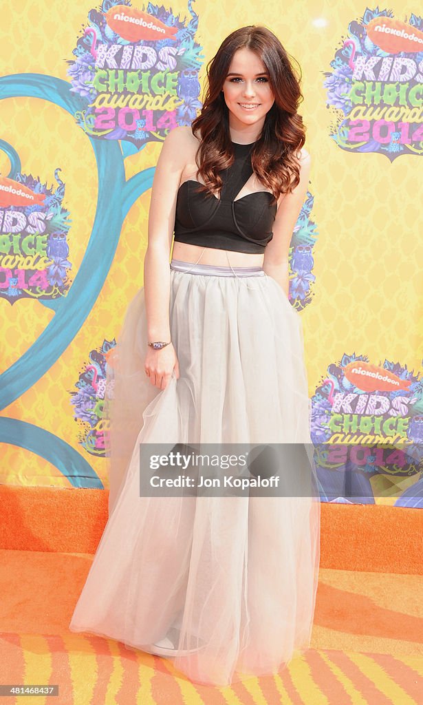 Singer Acacia Brinley arrives at Nickelodeon's 27th Annual Kids