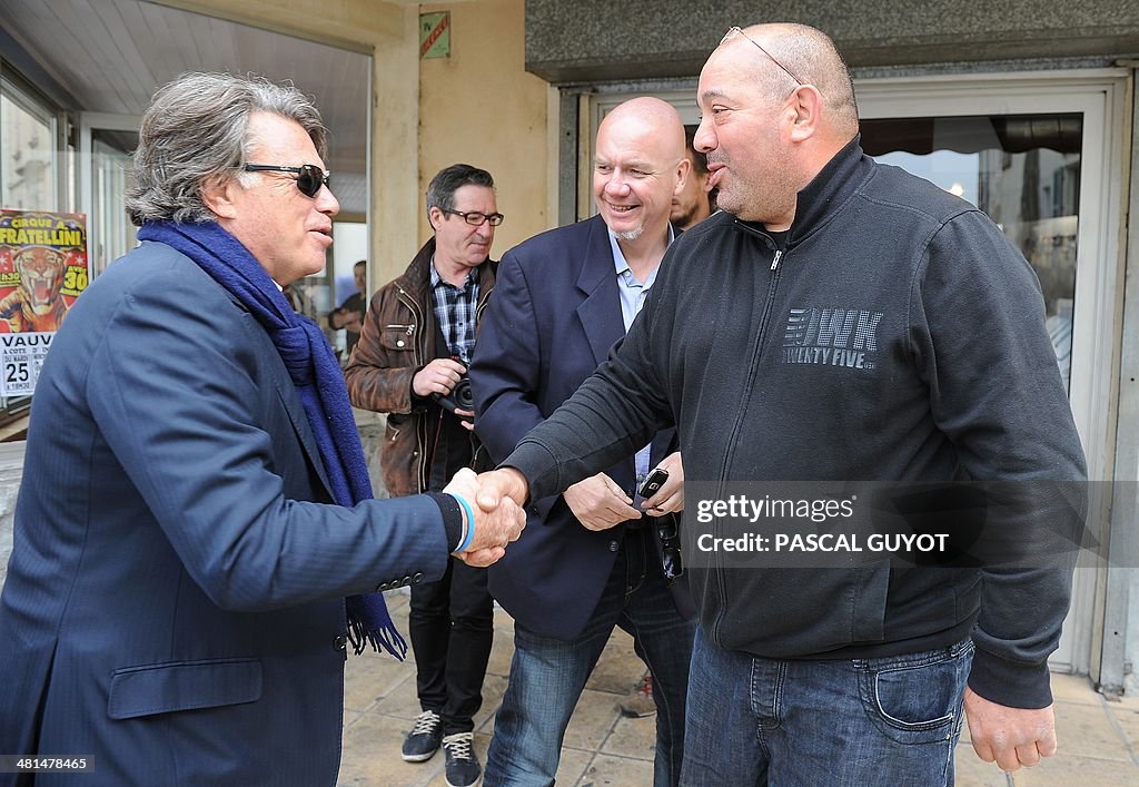 FRANCE2014-VOTE-FN-SAINT-GILLES-COLLARD