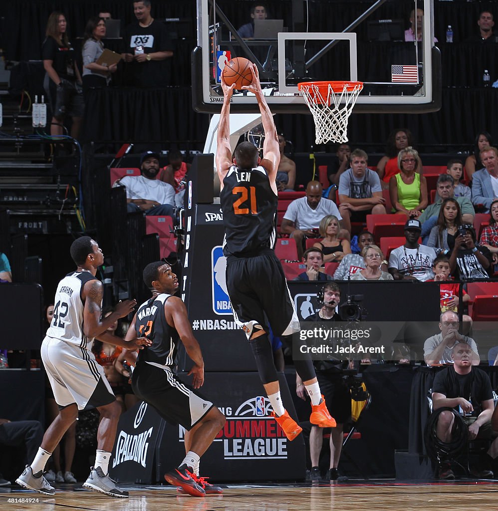 Phoenix Suns v San Antonio Spurs