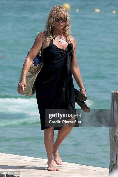 Goldie Hawn sighted at club 55 on July 21, 2015 in Saint-Tropez, France.