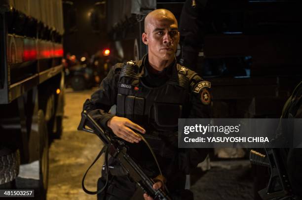 Bope Police Rio 123 Brazilian Military Police Bope Elite Unit Stock Photos, High-Res ...