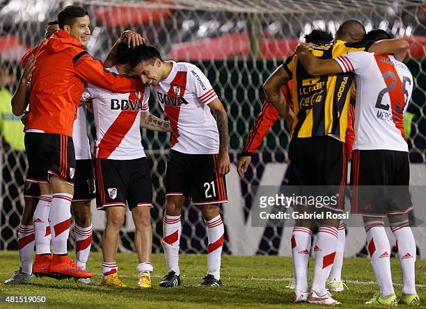 Players of River Plate celebrate after a second leg Semi Final match between Guarani and River Plate as part of Copa Bridgestone Libertadores 2015 at...