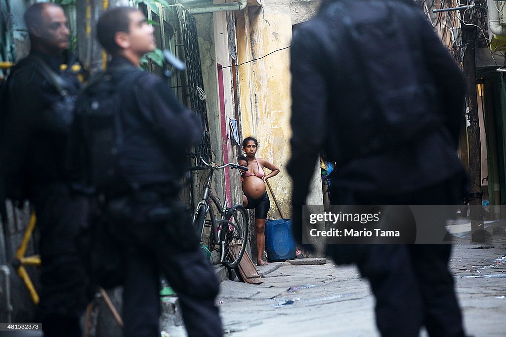 Federal Forces Occupy Mare Favela Complex