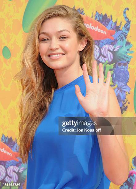 Gigi Hadid Choice Awards Photos and Premium High Res Pictures - Getty
