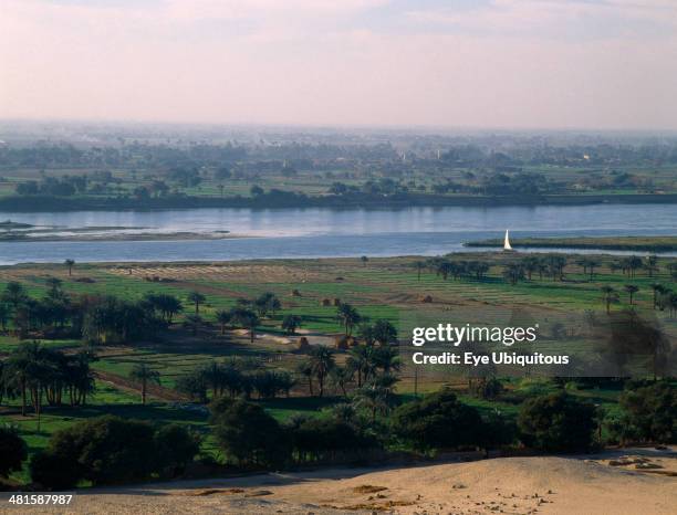 Egypt, Nile Valley, Beni Hasan, View over agricultural land in the flood plain of the River Nile
