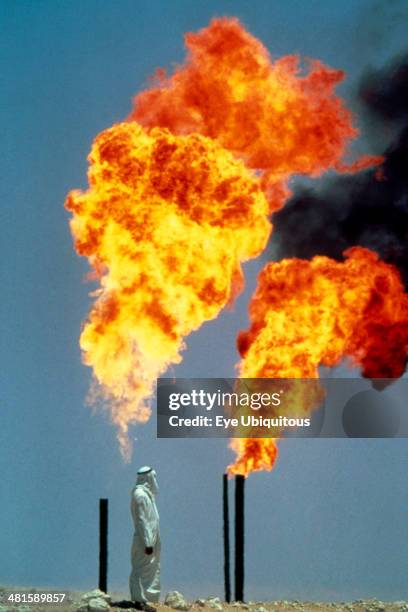 Saudi Arabia, General, Burning off gas at oil well.