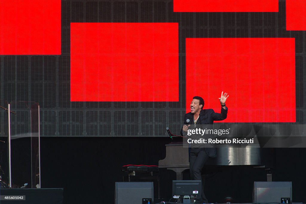 Lionel Richie Performs At Edinburgh Castle