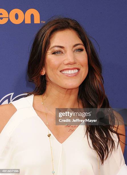 Women's soccer goalkeeper Hope Solo arrives at the Nickelodeon Kids' Choice Sports Awards 2015 at UCLA's Pauley Pavilion on July 16, 2015 in...