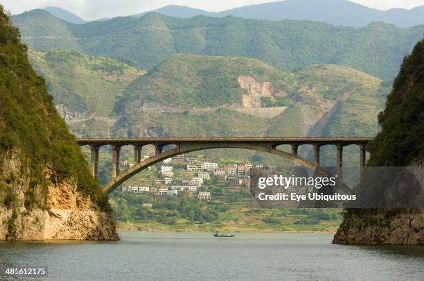 Wushan Ridges 52 Wushan Bridge Stock Photos, High-Res Pictures, and Images - Getty Images