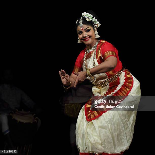 247 Mohiniyattam Photos and Premium High Res Pictures - Getty Images