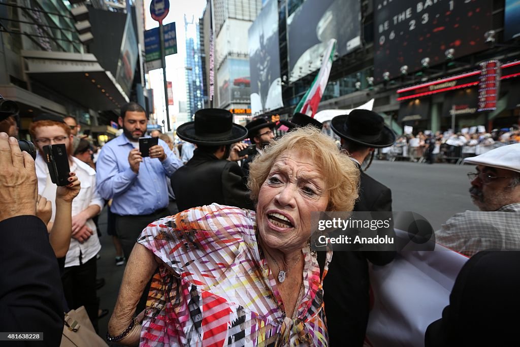 Protest in New York against nuclear deal with Iran