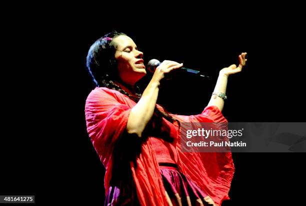Musician Natalie Merchant performs onstage, Chicago, Illinois, August 15, 1998.