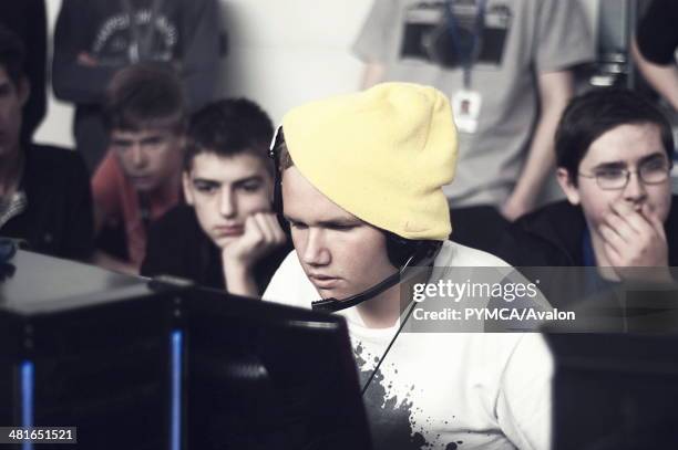 Man Computer Yellow 6,198 Yellow Man Computer Stock Photos, High-Res Pictures, and Images ...