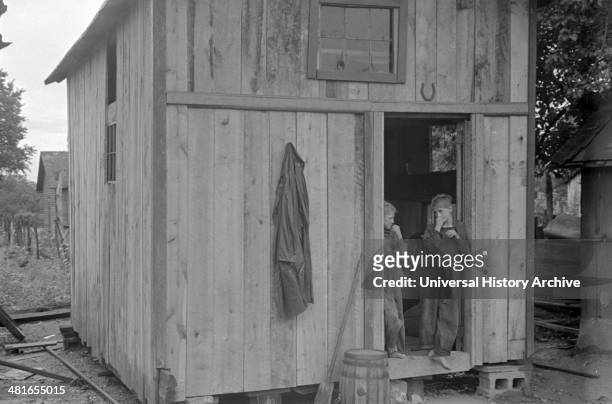 Dweller in Circleville's "Hooverville," central Ohio. 1938 Summer.