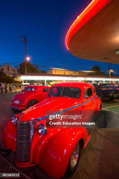 Classic cars and hot rods at 1950's Diner, Bob's Big Boy, Riverside Drive, Burbank, California.