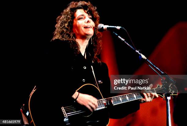 Musician Kathy Mattea performs onstage, Indianapolis, Indiana, April 7, 1990.