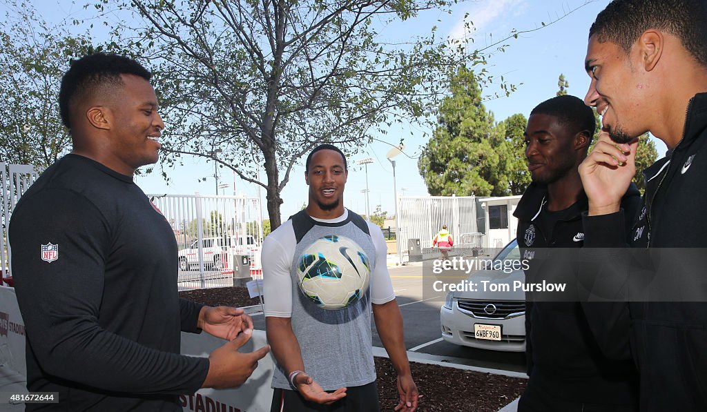 Manchester United Players Meet the San Francisco 49ers