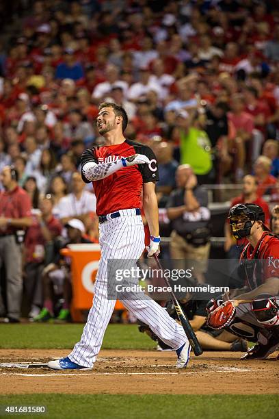 National League All-Star Kris Bryant of the Chicago Cubs bats during the Gillette Home Run Derby presented by Head & Shoulders at the Great American...