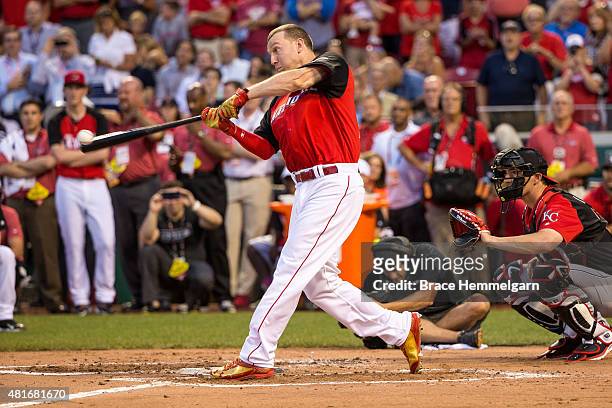 National League All-Star Todd Frazier of the Cincinnati Reds bats during the Gillette Home Run Derby presented by Head & Shoulders at the Great...