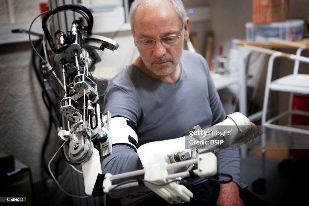 Reportage at ISIR (Institute of Robotics and Intelligent Systems) in Paris, France. Exoskeleton prototype used for neuro-motor rehabilitation and physical therapy. ABLE is an arm exoskeleton which is in contact with the human arm in multiple location