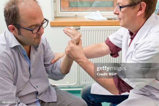 Clinical research in the GHICL. General neurology department at St Vincent de Paul hospital in Lille, France. A patient suffering from multiple...