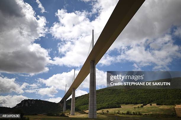 This picture taken on July 23, 2015 shows a view of the Millau viaduct in Millau, southwestern France. AFP PHOTO / STEPHANE DE SAKUTIN
