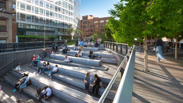 High Line Amphitheater 2,552 High Line People Stock Videos, Footage, & 4K Video Clips - Getty ...