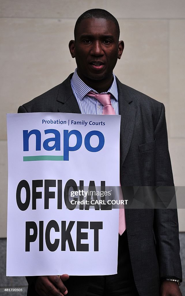 BRITAIN-LABOUR-COURT-PROTEST