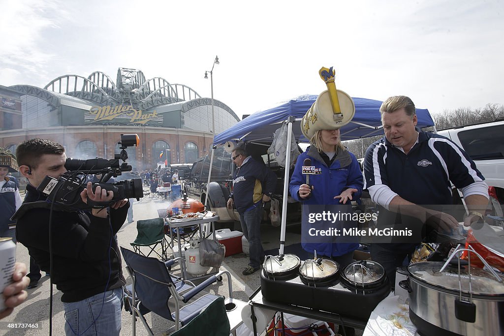 Atlanta Braves v Milwaukee Brewers