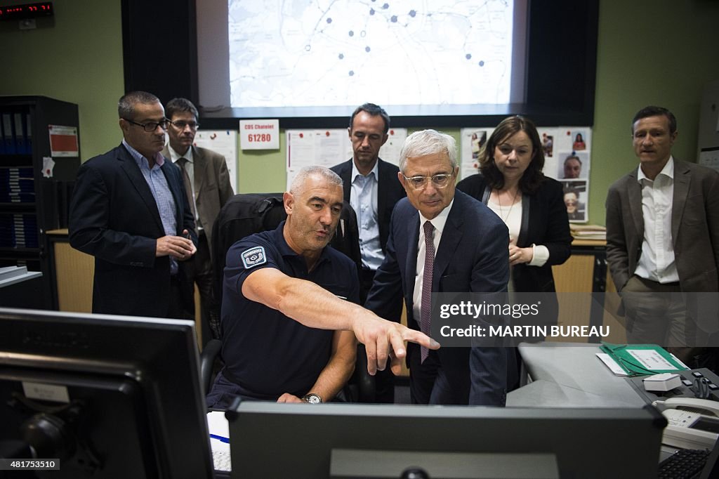 FRANCE-POLITICS-PS-PARIS-SUBWAY-BARTOLONE