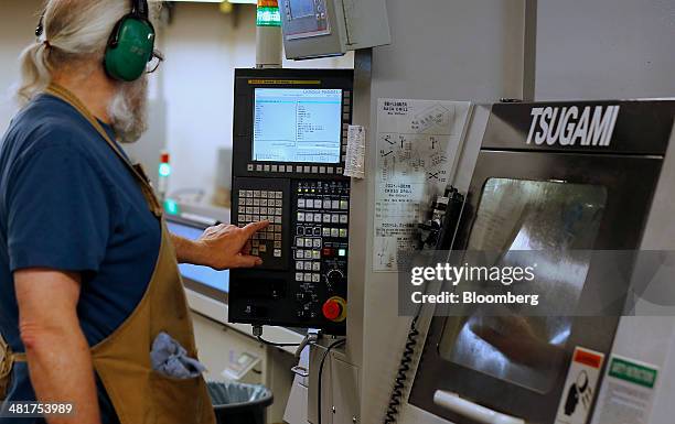 95 Parts Of A Milling Machine Stock Photos, High-Res Pictures, and ...
