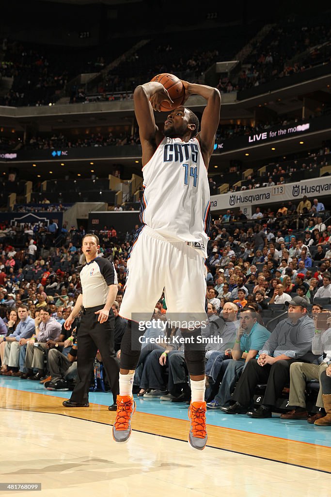 Washington Wizards v Charlotte Bobcats