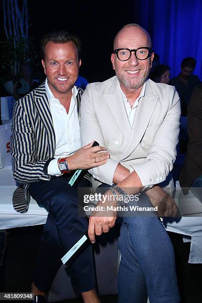 195 Thomas Rath Arrivals Platform Fashion July 2015 Stock Photos, High ...