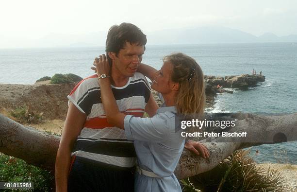 Peter Buchholz, Claudia Rieschel, ARD-Serie "Schöne Ferien", Folge 2 "Mallorca" am , Insel Mallorca, Spanien.