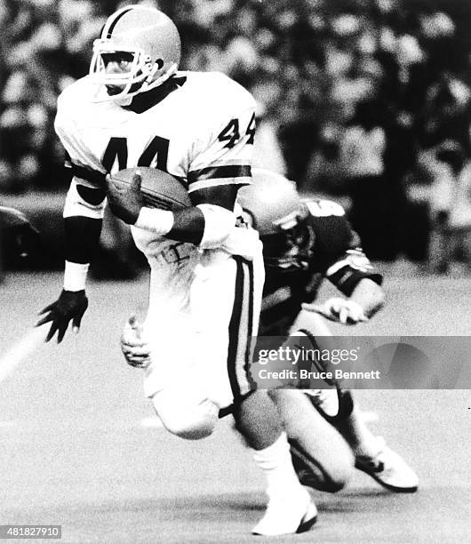 Earnest Byner of the Cleveland Browns runs with the ball during an NFL game against the Seattle Seahawks on December 8, 1985 at the Kingdome in...