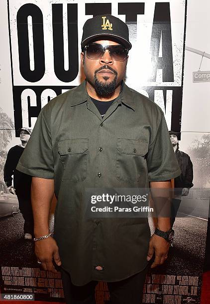 Ice Cube Rapper/actor Atlanta Vip Screening With Cast Member Ice Cube Photos and Premium High ...