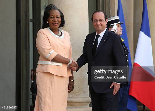 French President Francois Hollande receives Central African Republic President Catherine Samba Panza at Elysee Palace on April 1, 2014 in Paris,...