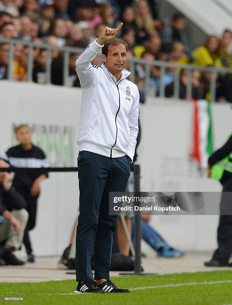 Juventus v Borussia Dortmund - Preseason Friendly