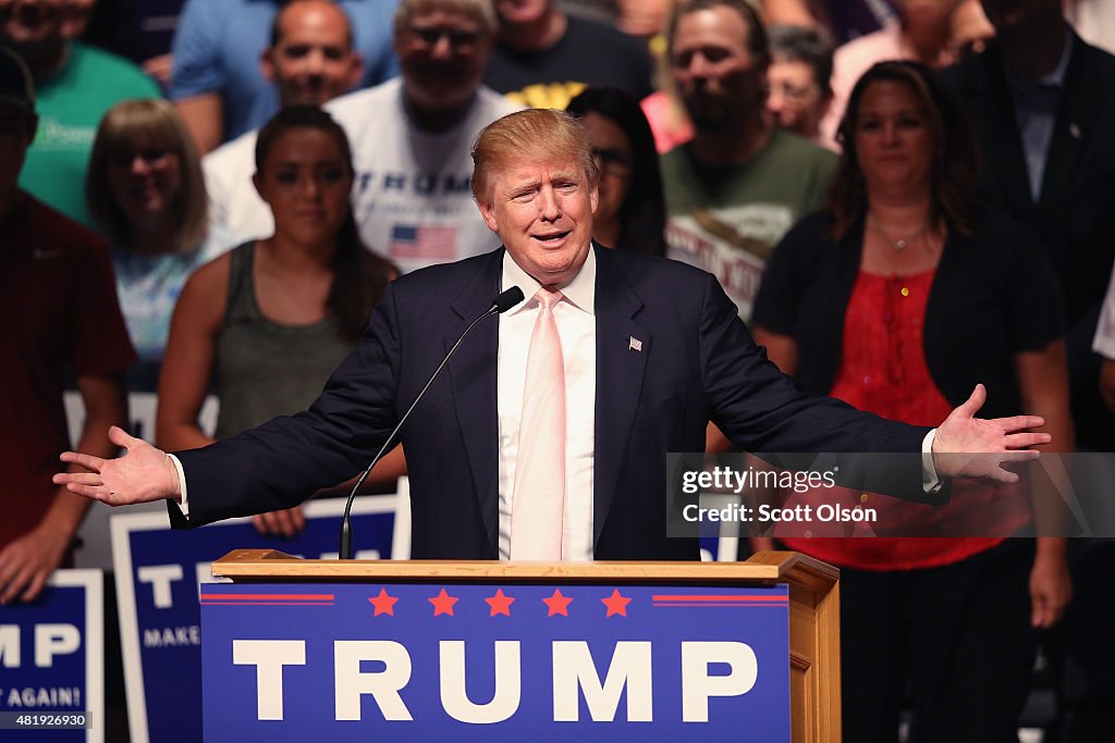 Donald Trump Holds Campaign Rally And Picnic In Iowa