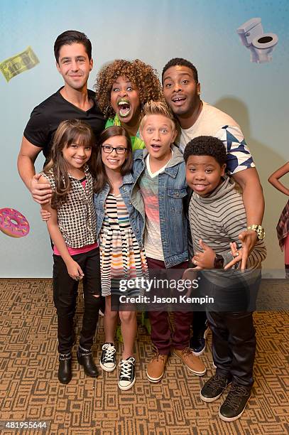 Viner superstar Josh Peck, YouTube sensation GloZell, and from the cast of Nickelodeons Game Shakers, Kel Mitchell, Cree Cicchino, Madisyn Shipman,...