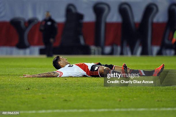 Tabare Viudez of River Plate celebrates after scoring his team's third goal during a match between River Plate and Colon de Santa Fe as part of...
