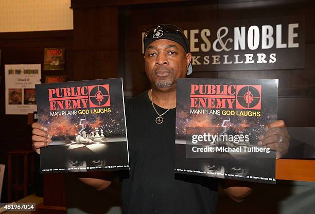 Chuck Rapper 34 Man Plans God Laughs Stock Photos, High-Res Pictures, and Images ...