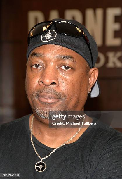 Chuck Rapper Man Plans God Laughs Photos and Premium High Res Pictures - Getty Images
