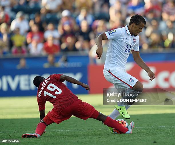 Panama's Alberto Quintero takes the ball away from US player Timmy Chandler during the 2015 CONCACAF Gold Cup third place match between the USA and...