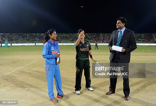 Mithali Ra captain of India , Sana Mir captain of Pakistan and ICC match referee Javagal Srinath during the toss before the start of the ICC Women's...