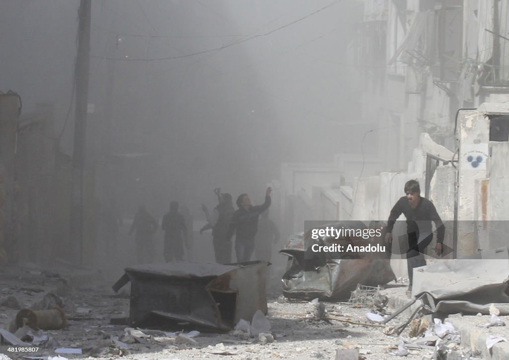 Barrel bomb attacks in Aleppo